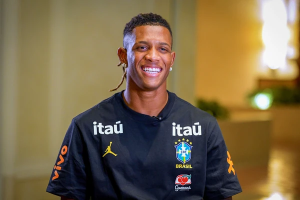 Danilo volta à Seleção em melhor fase e diz estar mais preparado