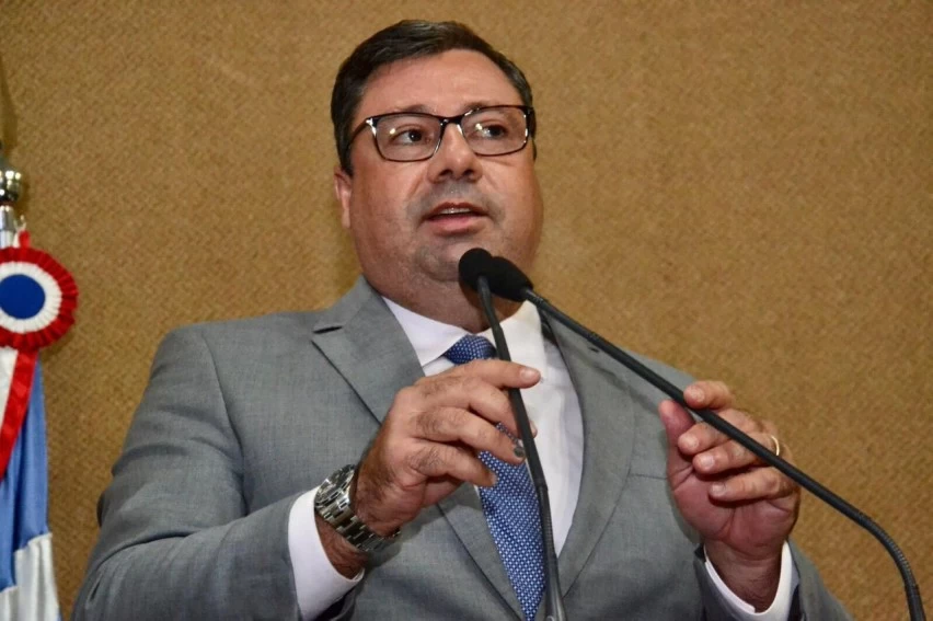 Penalva anuncia filiação ao PP e reforça alinhamento político