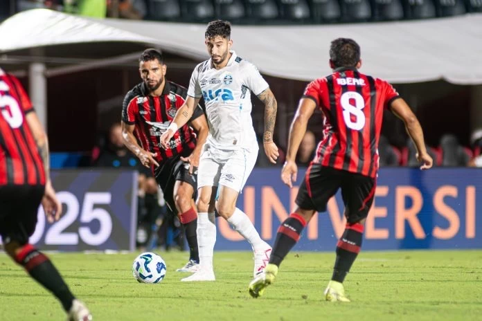 Vitória visita o Grêmio nesta quinta (19) pela sétima rodada do Brasileirão