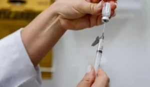 Empresas deverão informar trabalhadores sobre cânceres e vacinas