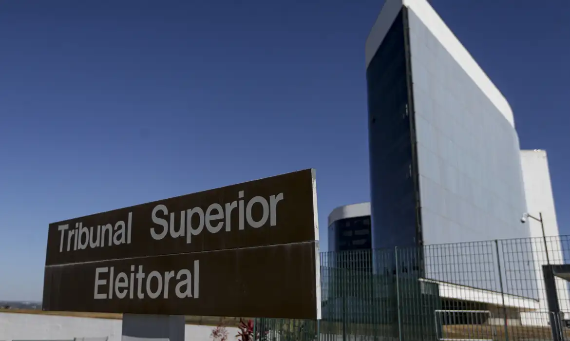 Termina neste sábado prazo para que partidos registrem seus estatutos