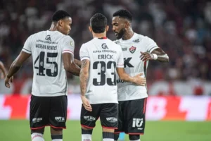 Vitória perde para o Flamengo no Maracanã, mas segue vivo na Copa do Brasil