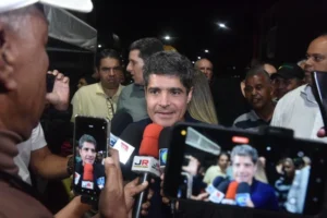 ACM Neto diz que Jerônimo tenta tirar foco dos problemas da Bahia