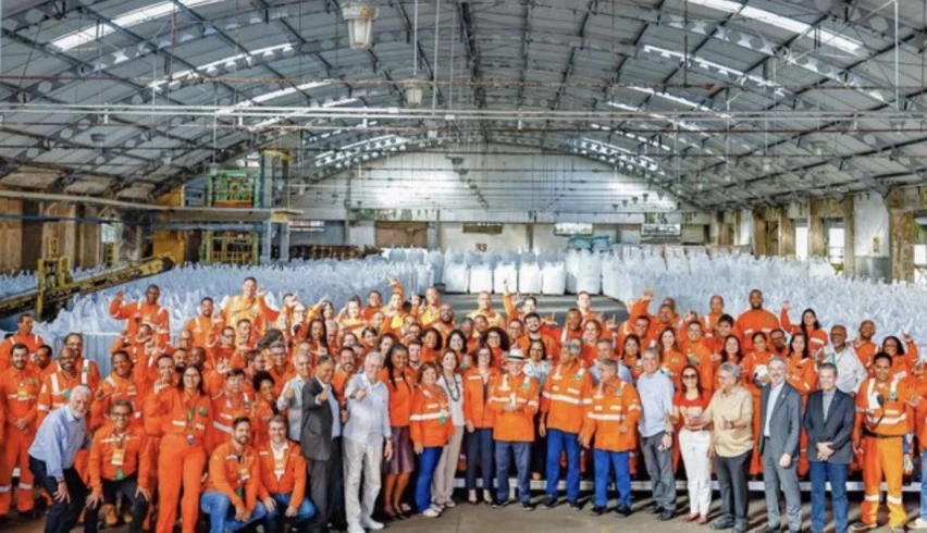 'Alegria em retomar a produção na Fafen', diz Lula durante visita à fábrica de fertilizantes na Bahia