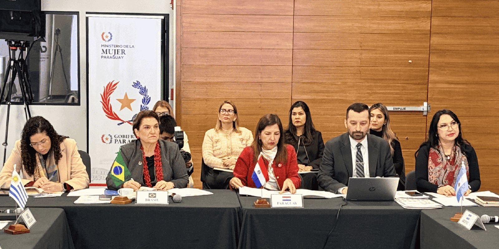 Brasil propõe pacto regional contra feminicídio no Mercosul