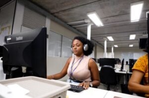 Convoca 1.002 universitários para órgãos públicos na Bahia