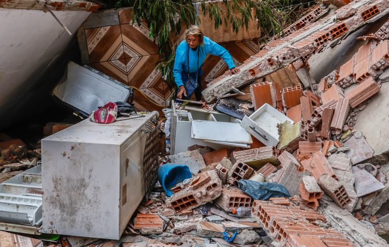 Medida Provisória destina recursos extras para famílias atingidas por enchentes em Minas Gerais - Notícias