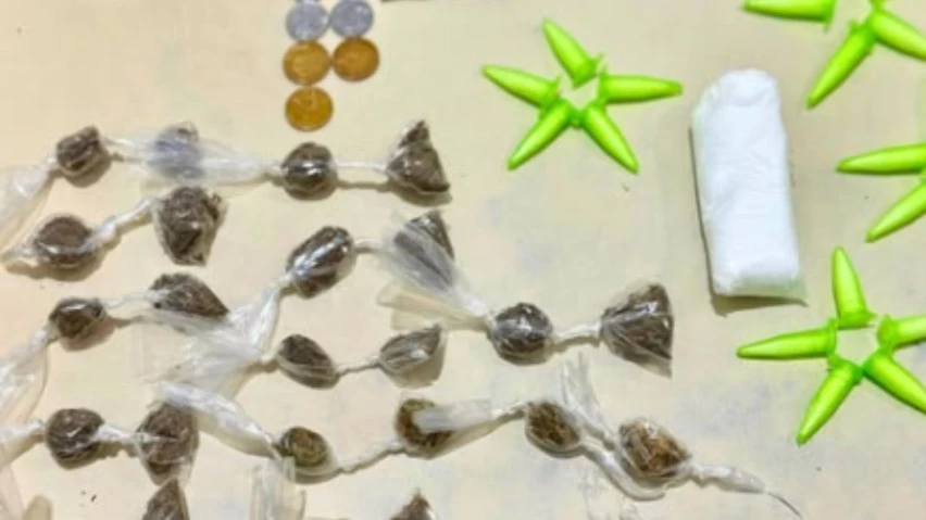 PM prende suspeito com drogas em Candeias