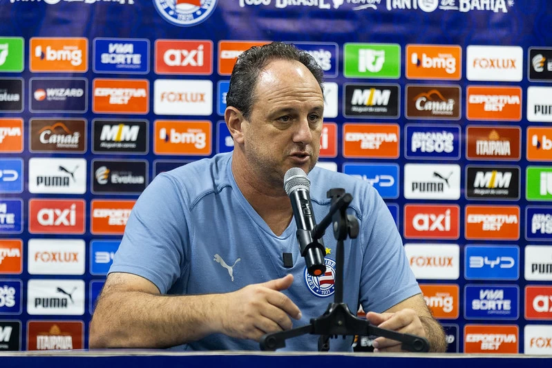Rogério Ceni fala sobre pressão após nova eliminação do Bahia:“tem que ficar em casa e se recuperar”