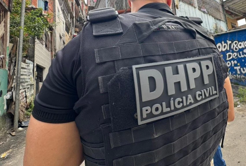 Foragido por homicídio é preso em Cajazeiras ao tentar fugir de Salvador