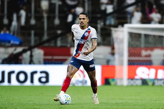 Lateral Gilberto rescinde contrato com o Bahia após três temporadas