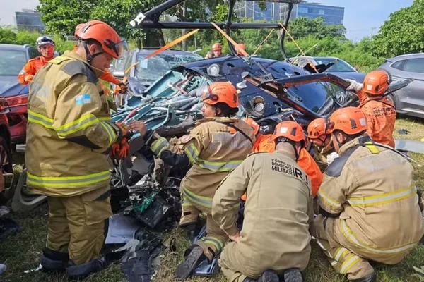 TRAGÉDIA! Sobe para seis o número de mortos em colisão entre helicópteros; veja detalhes